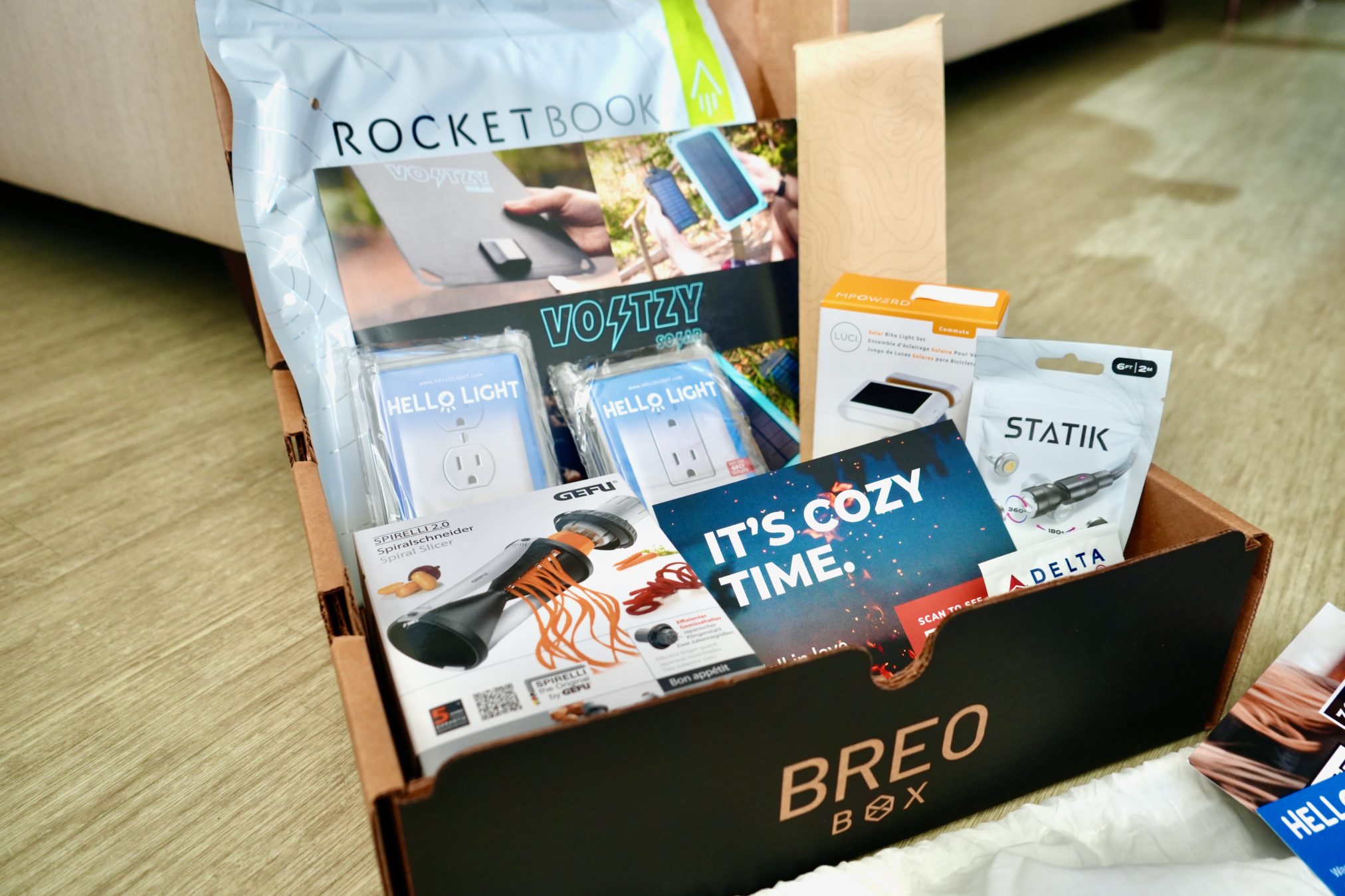 BREO Box Review: Coolest Subscription or Waste Of Money?